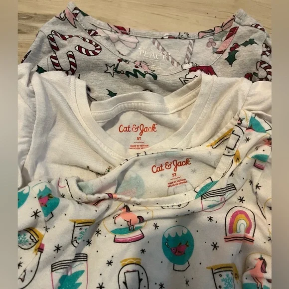 Girls’ 4-6 Christmas clothing lot - Picture 3 of 10